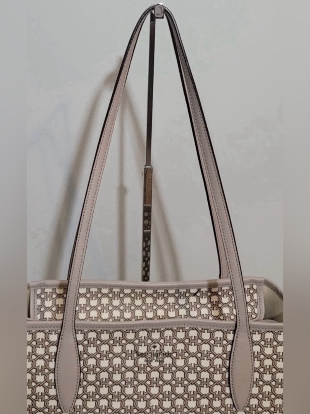 Kate Spade Link Shoulder Tote Bag Taupe Cream Coated Canvas Purse - Picture 10 of 16